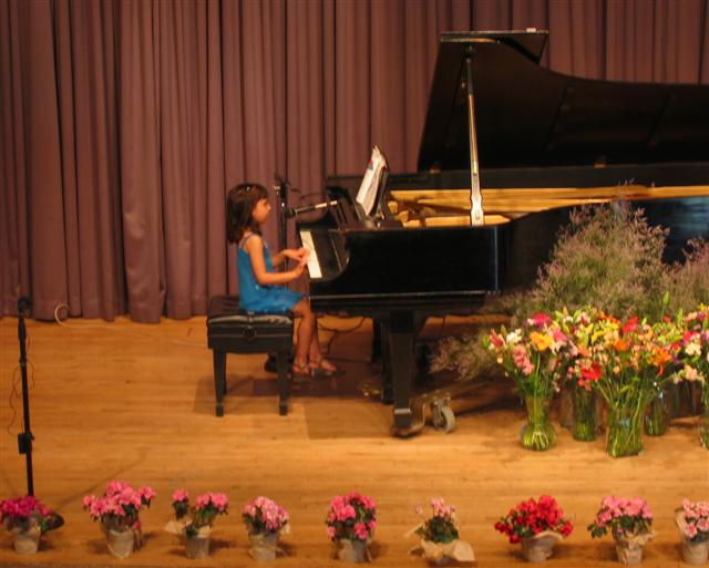 2005_05_06 010 Cropped (Small).jpg